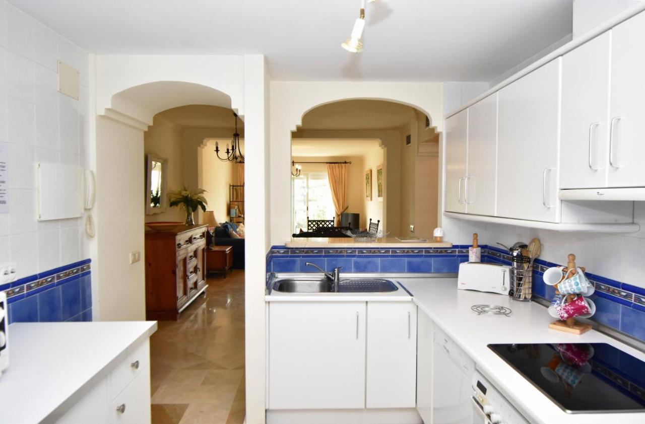 Beautiful Apt With Golf & Lake Views Mijas Golf フエンヒロラ エクステリア 写真