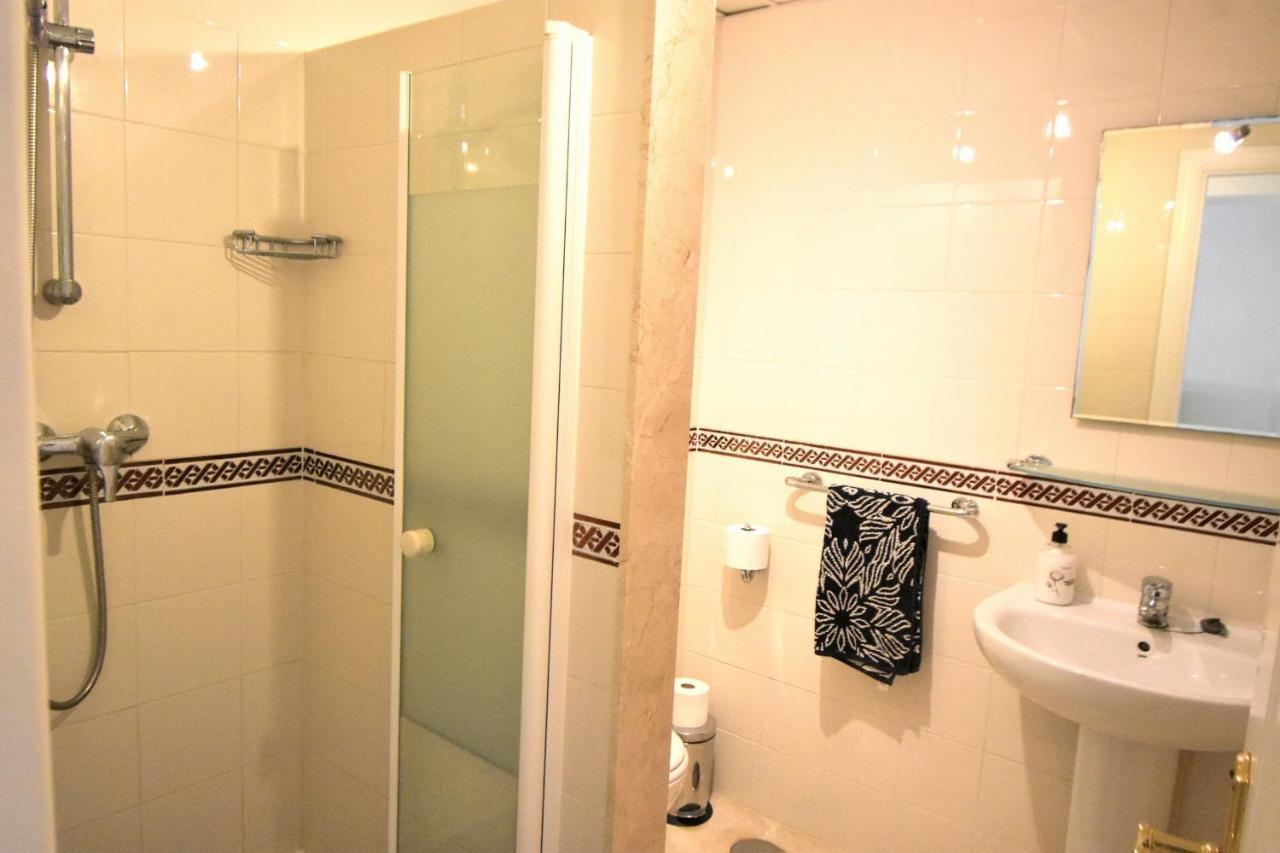 Beautiful Apt With Golf & Lake Views Mijas Golf フエンヒロラ エクステリア 写真